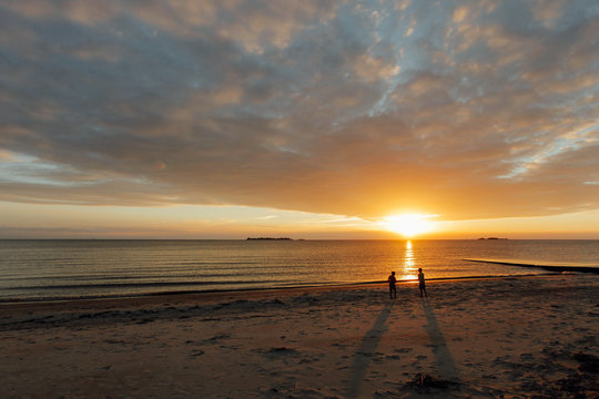 Por Do Sol Na Praia