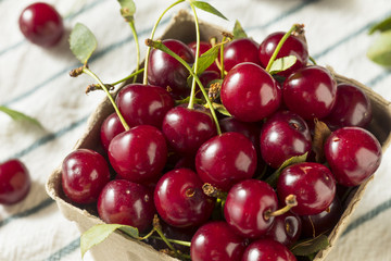 Raw Red Organic Tart Cherries