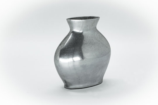 vase for flower arrangement