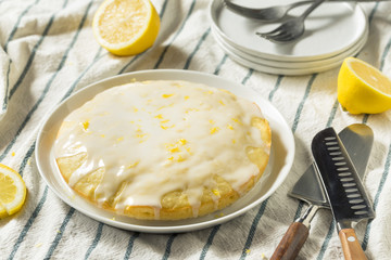 Sweet Homemade Yellow Lemon Lemoncello Cake