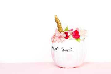 Unicorn pumpkin © arinahabich