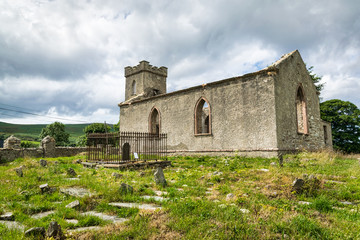 Fototapeta na wymiar Old Church and Grave Yarrd in Ireland