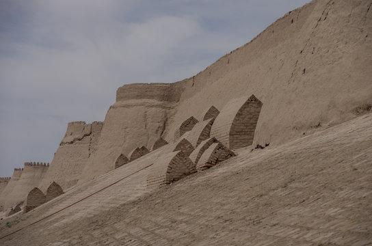 City walls of the ancient city of Ichan Kala in Khiva, a UNESCO heritage site in Uzbekistan