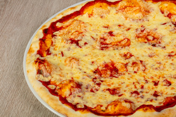 Pizza Margarita with cheese