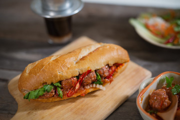 Banh Mi Xiu Mai