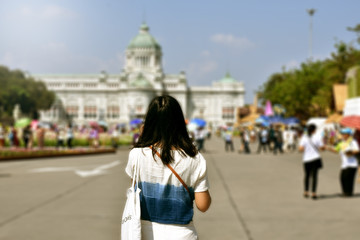 Tourist standing front of Ananta Samakhom Throne Hall