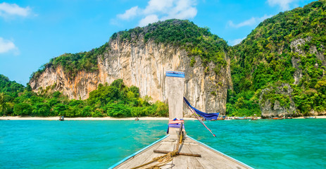 Amazing view of Koh Hong island from traditional thai longtale boat. Location: Koh Hong island,...