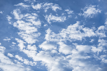 Fototapeta premium Large blue sky with bigs and smalls white clouds.