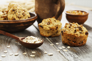 Diet oat muffins with raisins