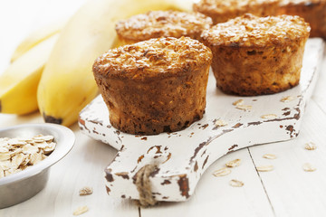 Oat muffins with banana