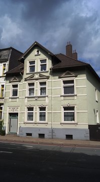 Jugendstil Haus Bielefeld,bauwerk, haus, architektur, alt, fenster, zuhause, stadt, fassade, himmel, wand, europa, apartment, anlagen, &auml;usseres, st&auml;dtisch, pueblo, dach, wohn, blau, backstein, 