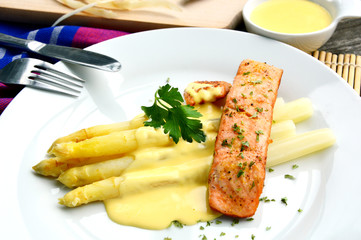 Asparagus with salmon and hollandaise sauce (German name is Spargel mit Lachs und Sauce Hollandaise)
Menu for spring season.