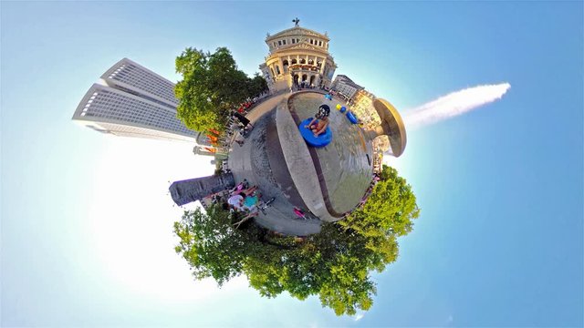 Cinemagraph of the fountain at Opernplatz during one of the warmest summer days in the city of Frankfurt - Germany