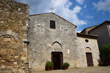 Fototapeta na wymiar Montemerano - chiesa di San Giorgio