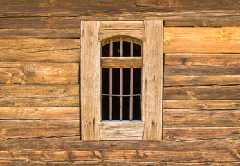Obraz na płótnie Canvas Window in old wooden house in Janowiec near Kazimierz Dolny, Lubelskie, Poland