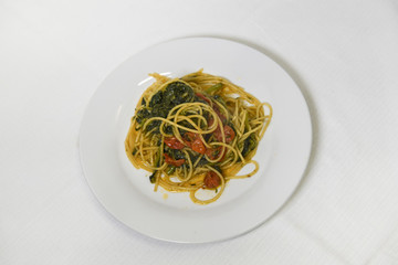 Piatto di spaghetti al ristorante