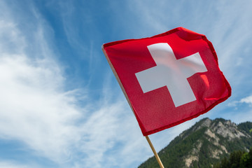 Schweizer Fahne im Wind