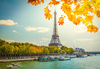 Eiffel Tour over water of Seine river at fall day, Paris, France - obrazy, fototapety, plakaty