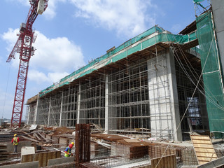 High rise apartment construction using the precast system aluminium form work. The form work is reusable and high durability make it can be used repeatedly and saving time