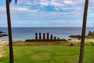 モアイ　イースター島　アフ・ナウ・ナウ　アナケナビーチ　Rapa Nui　Isla de Pascua　Easter island　Anakena Beach　Chile