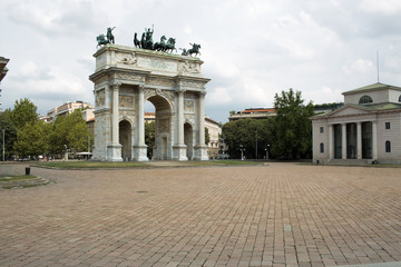 Fototapeta na wymiar Milano Arco della Pace