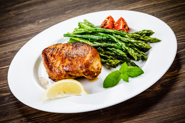 Grilled chicken breast and vegetables