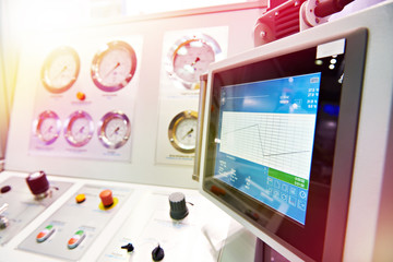Test bench for the tightness of valves for oil industry