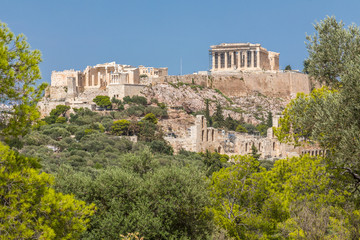 Fototapeta na wymiar Vue sur l'Acropole depuis la colline de Philopappos
