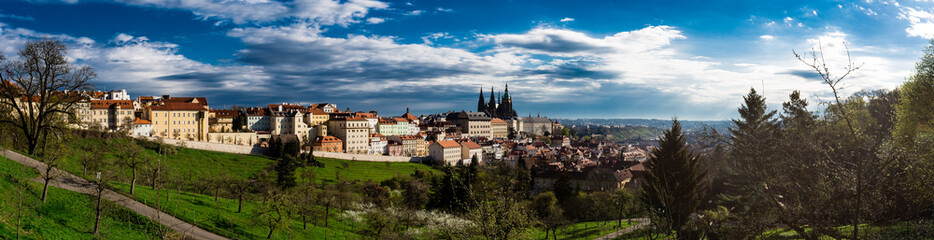 Fototapeta na wymiar Panorama of the Prague Castle from the Petřín Gardens