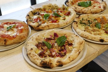 Pizze Napoli con fantasia