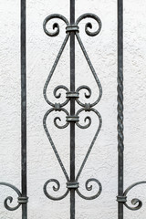 Einige Elemente von Kunstvoll geschmiedetes Eisenzaun - Metallgitter.