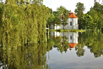 Obraz premium Church of St. John of Nepomuk on water in Zwierzyniec. Poland