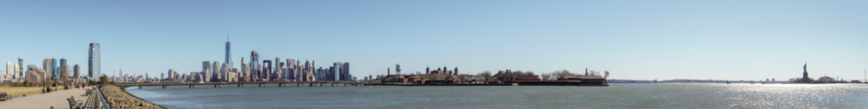 New York City skyline panorama from New Jersey park