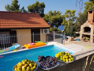 Chorwacja wyspa Hvar basen © Piotr