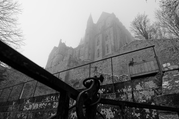 Le Mont St-Michel sous le brouillard