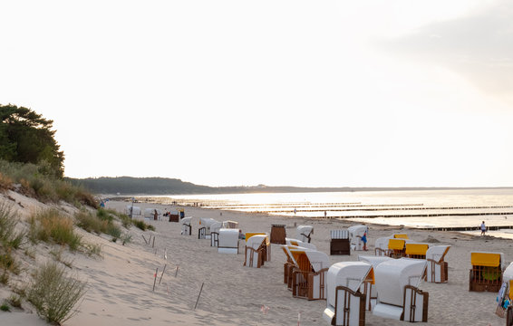 Der Strand von Zempin mit vielen Strandk&ouml;rben
