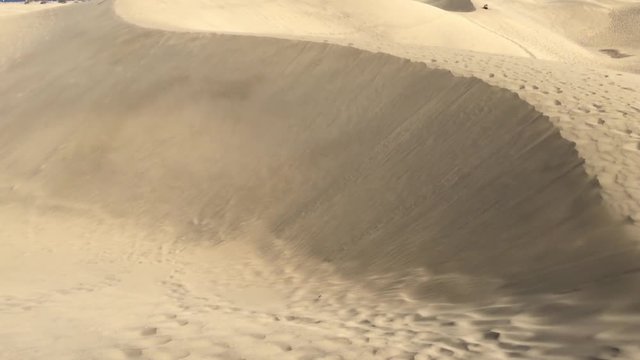 Wind weht Sand von den D&uuml;nen, Wanderd&uuml;nen