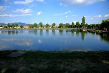 Fototapeta na wymiar Lago di Agliana