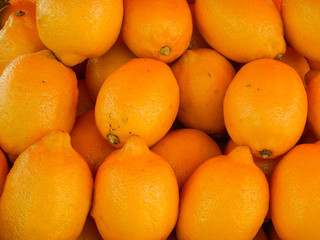 Lemons at the fruit and vegetable market