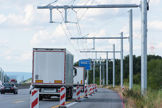 New building of eHighway in Germany