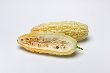 白ゴーヤ  黄ゴーヤ  ニガウリ