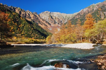 Naklejka na ściany i meble Kamikochi / Nagano ~ autumn season