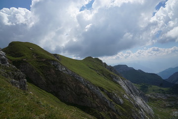 Fototapeta premium mountains with many clouds