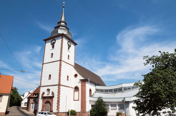 Fototapeta na wymiar Kirche in Gossweiler