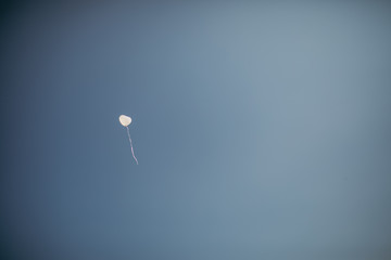 fliegender Luftballon