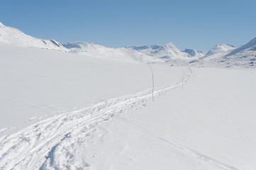 Fototapeta na wymiar Ski slopes in Norwegian Jotunheimen mountains