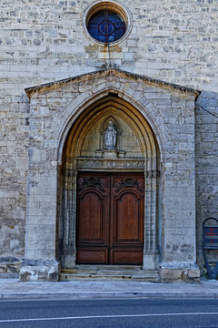 Porte entr&eacute;e d'&eacute;glise