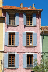 Maison fa&ccedil;ade color&eacute;