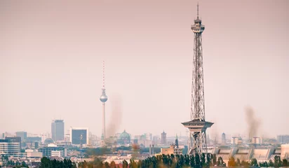 Fototapeten Funkturm zu Berlin / Betrachtung vom Drachenberg © Tommy