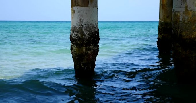 LWBEACH PANR UNDERPIER1